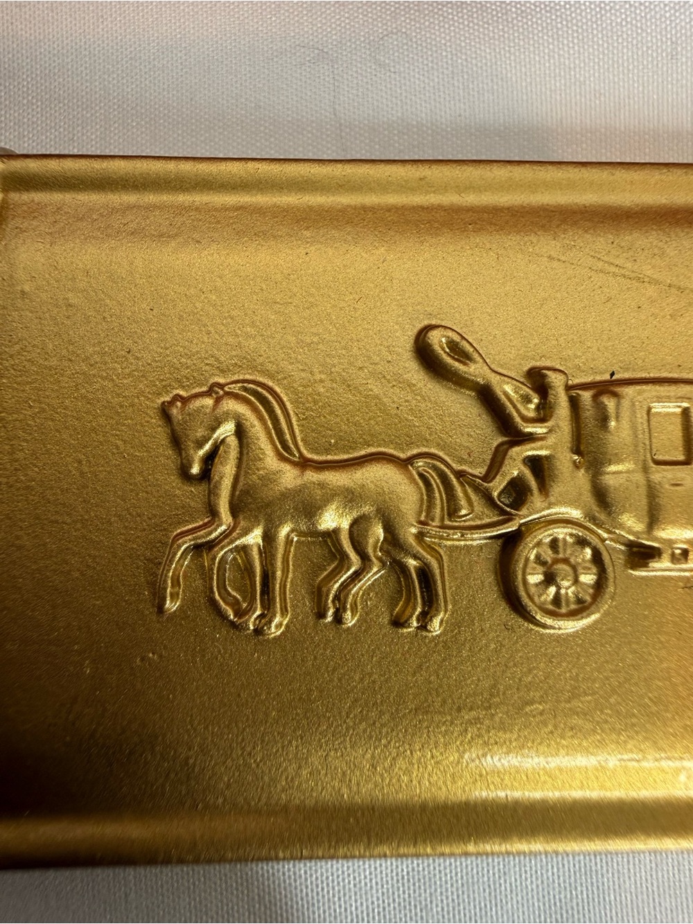 COACH 1941 COLLECTIBLE HORSE AND CARRIAGE HOLIDAY LOGO HANG TAG CHARM - Picture 8 of 15